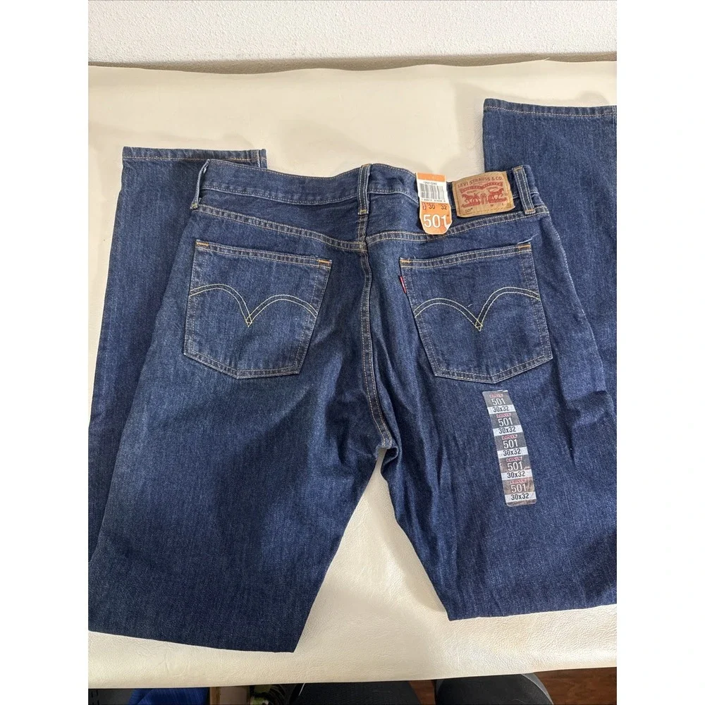 Levis 501 Jeans Mens Size 30x32 New NWT Red Tab Button Fly